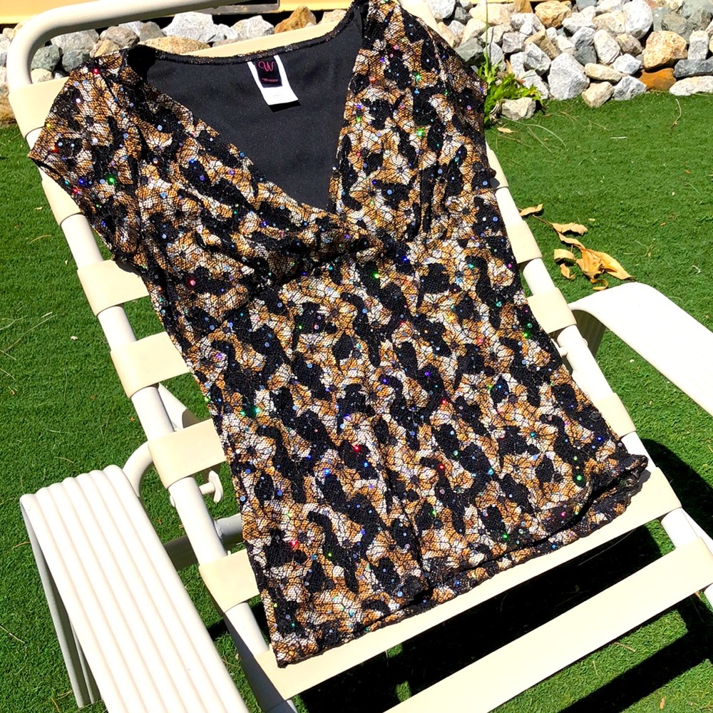 Willi Smith Black & Gold Sequin Short Sleeve Blouse